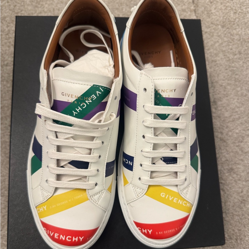 Givenchy Sneaker